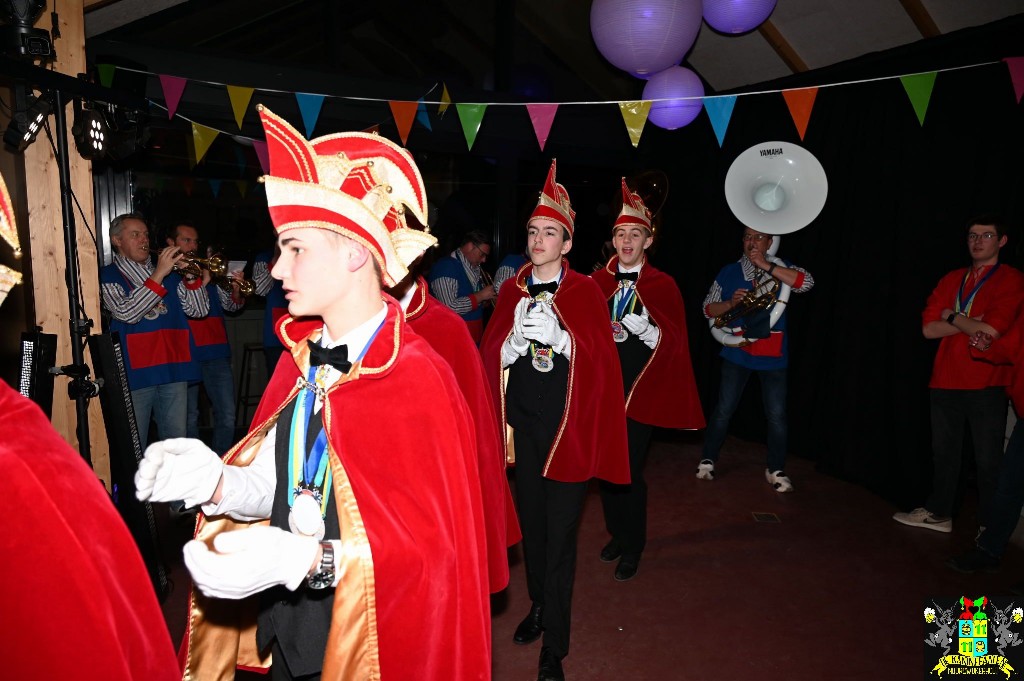 ../Images/Jeugddisco Glow in the Dark 017.jpg